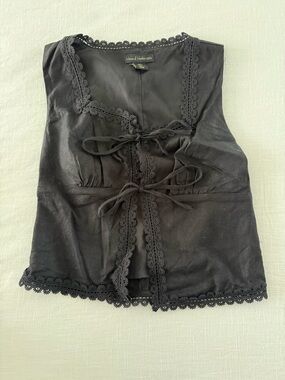 House of Harlow 1960 Black Lace-Trim Tie-Front Camisole